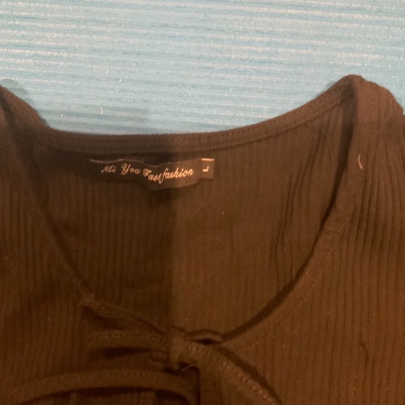 Top - Picture 2 of 2